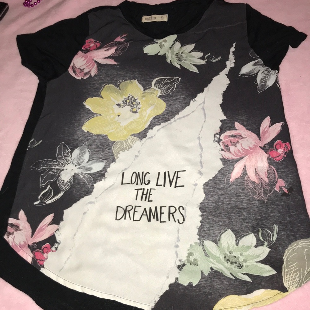 Cute Hollister shirt
